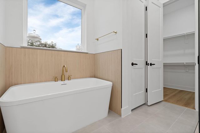 717 Janisch Road B, Houston, TX 77018