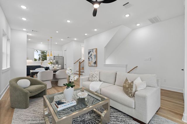 717 Janisch Road B, Houston, TX 77018