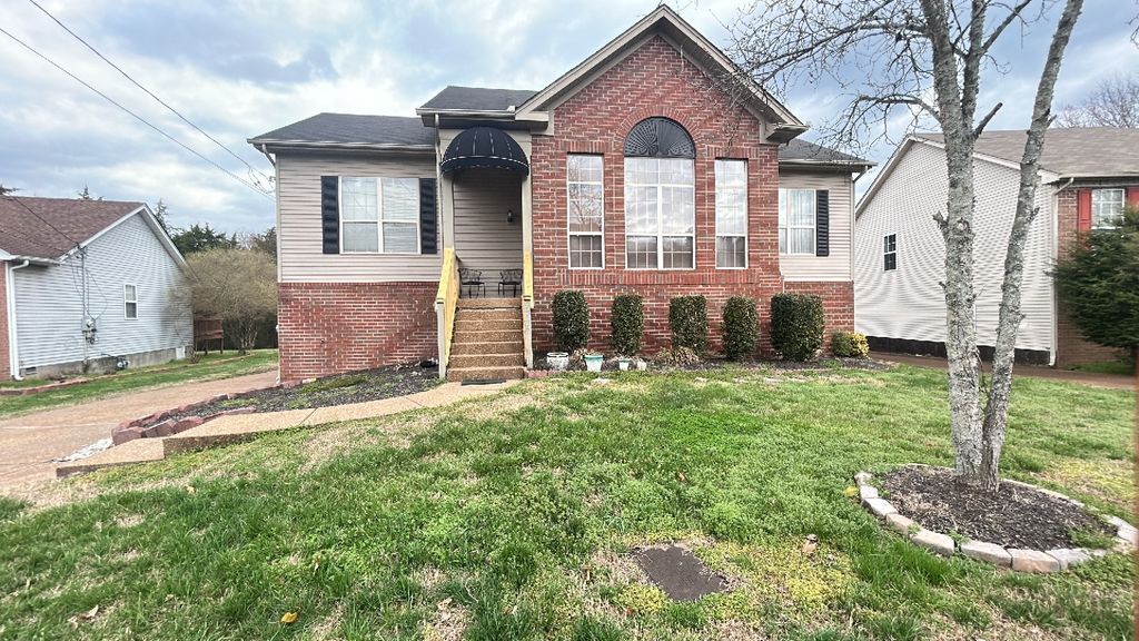 3777 Seasons Dr, Antioch, TN 37013