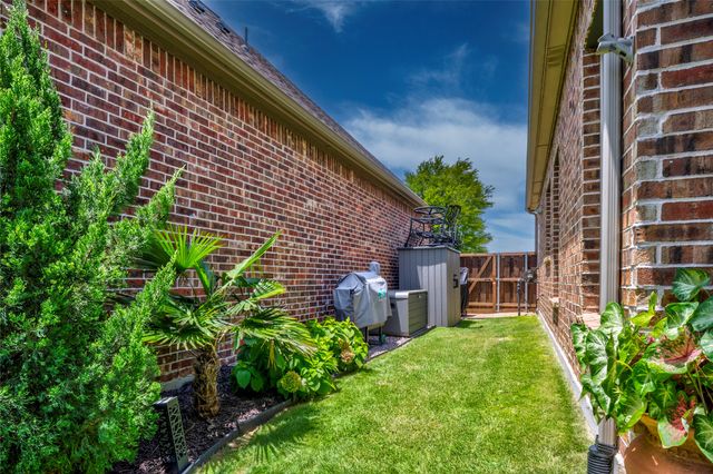 8721 Ludlow Drive, Frisco, TX 75036