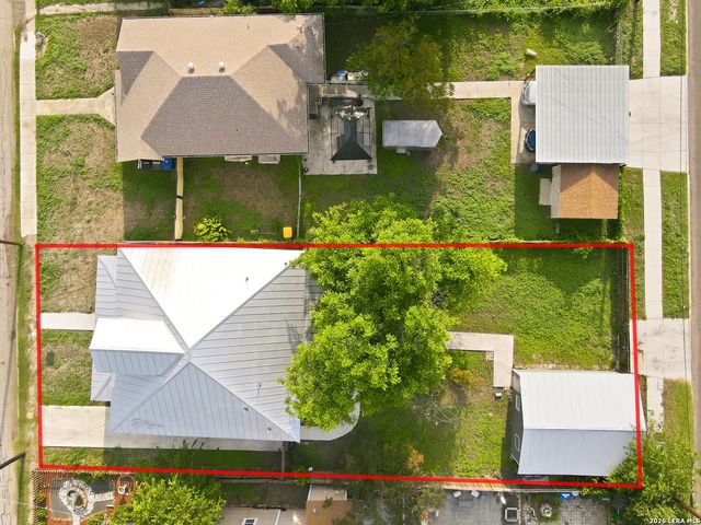 1043 STEVES AVE, San Antonio, TX 78210