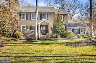 100 FOREST AVE, Medford, NJ 08055