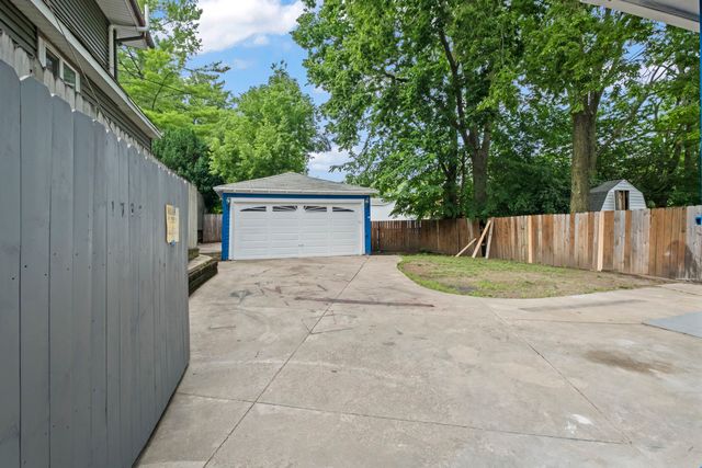 1722 Charles Street, Rockford, IL 61104