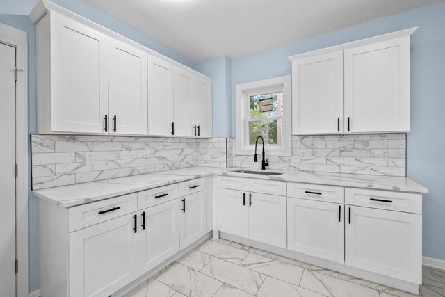 1722 Charles Street, Rockford, IL 61104