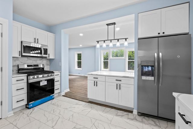 1722 Charles Street, Rockford, IL 61104