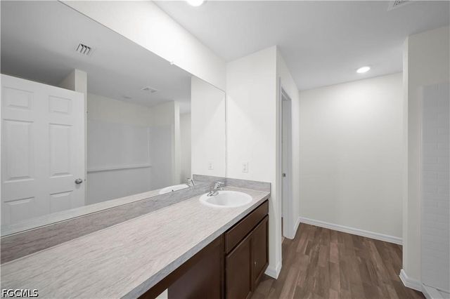 2912 NW 5th PL, Cape Coral, FL 33993