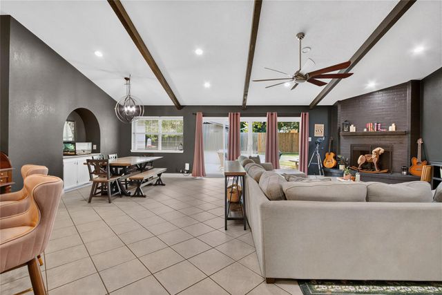 5451 Appleblossom Lane, Friendswood, TX 77546
