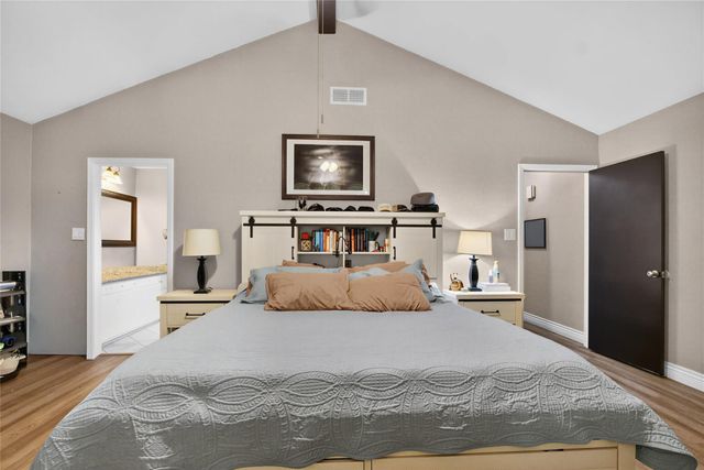 5451 Appleblossom Lane, Friendswood, TX 77546