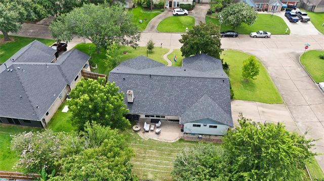 5451 Appleblossom Lane, Friendswood, TX 77546