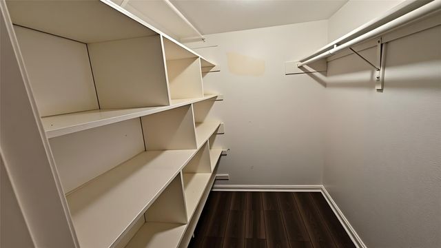 7400 Bellerive Drive 1204, Houston, TX 77036