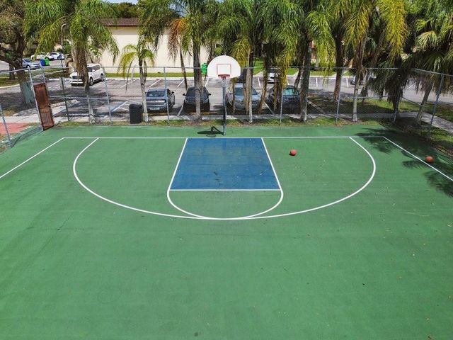 4759 NW 90th Avenue, Sunrise, FL 33351