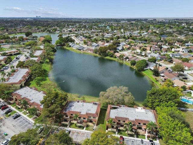 4759 NW 90th Avenue, Sunrise, FL 33351