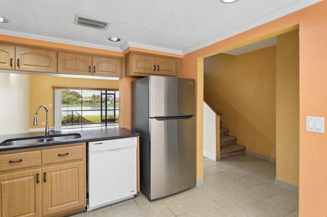 4759 NW 90th Avenue, Sunrise, FL 33351