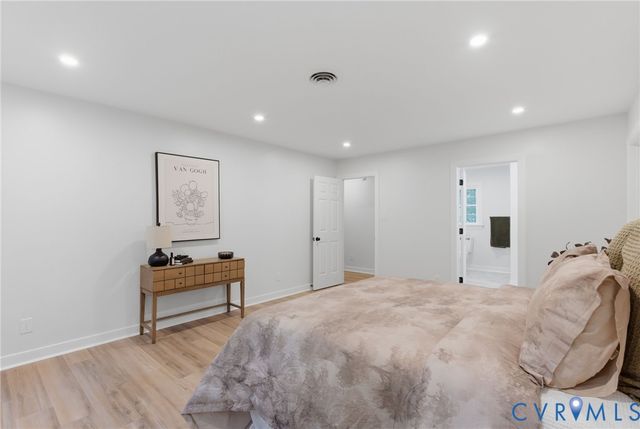11641 Coalboro Rd, Chesterfield, VA 23838