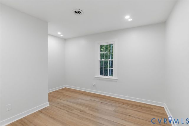 11641 Coalboro Rd, Chesterfield, VA 23838