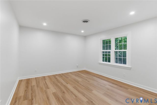 11641 Coalboro Rd, Chesterfield, VA 23838