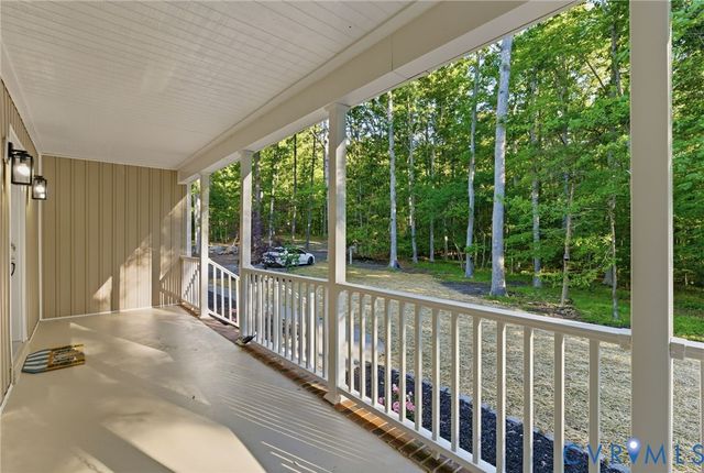 11641 Coalboro Rd, Chesterfield, VA 23838