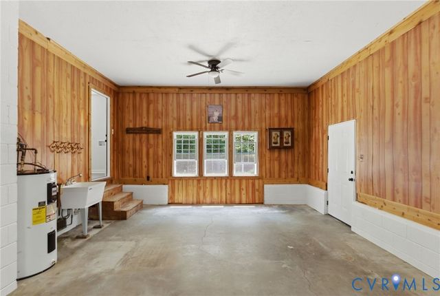 11641 Coalboro Rd, Chesterfield, VA 23838