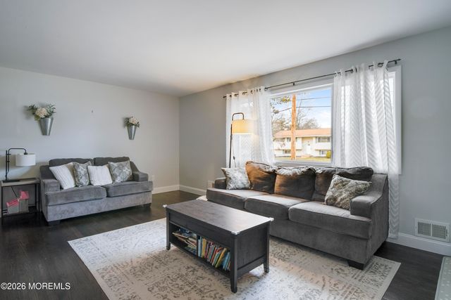 85 Mitchell Avenue, Piscataway Twp, NJ 08854