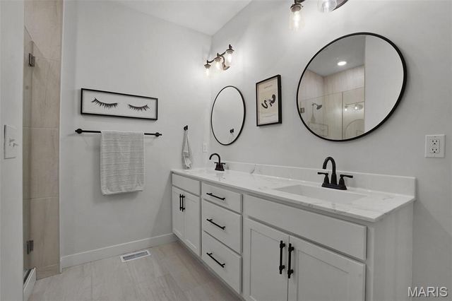 7118 Lost Oak Drive, Edwardsville, IL 62025