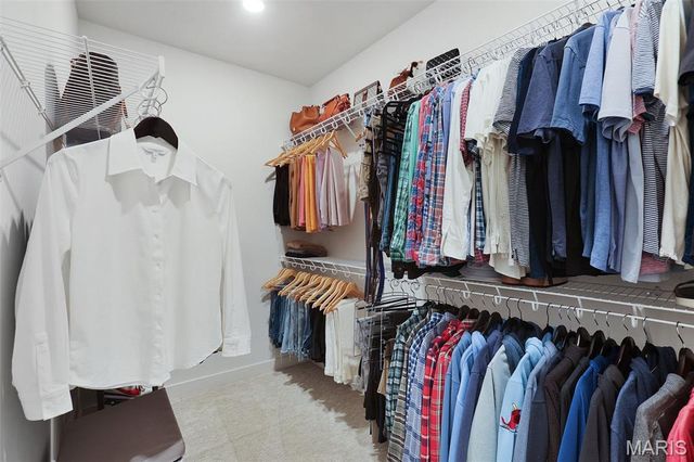 7118 Lost Oak Drive, Edwardsville, IL 62025