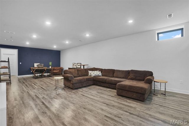 7118 Lost Oak Drive, Edwardsville, IL 62025