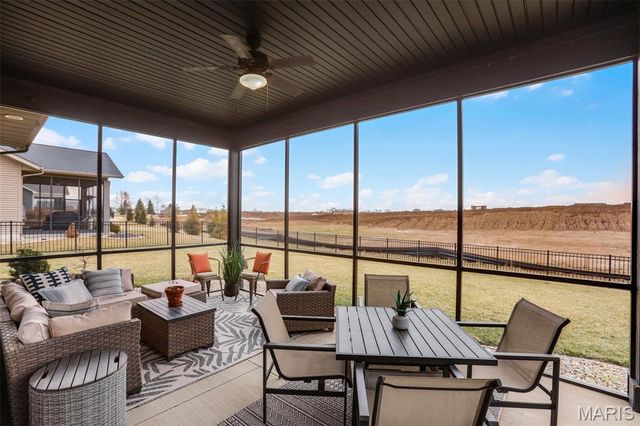 7118 Lost Oak Drive, Edwardsville, IL 62025