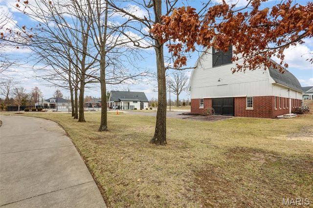 7118 Lost Oak Drive, Edwardsville, IL 62025