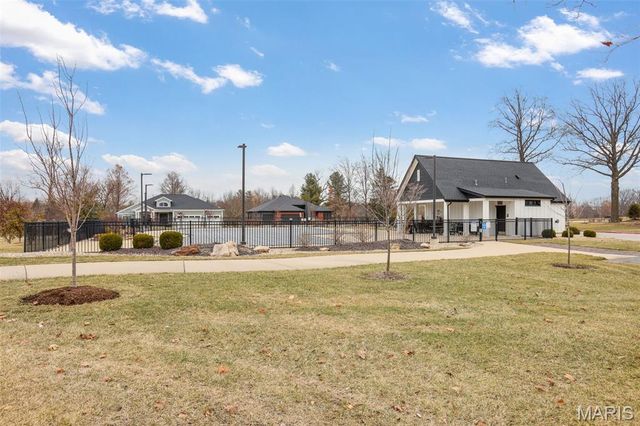 7118 Lost Oak Drive, Edwardsville, IL 62025