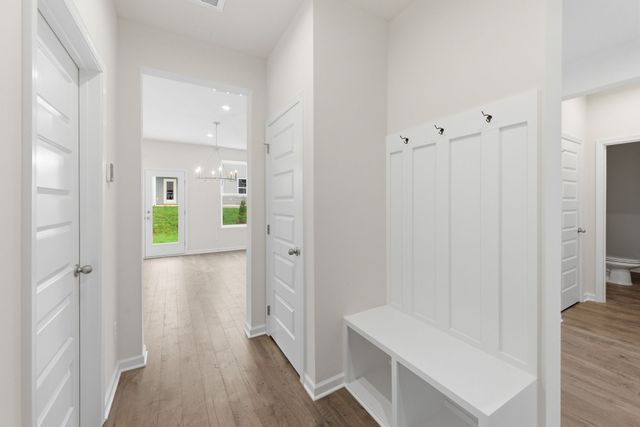 1235 Wallace Way, Hermitage, TN 37076