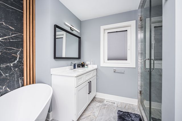 101 N Schoenbeck Road, Prospect Heights, IL 60070