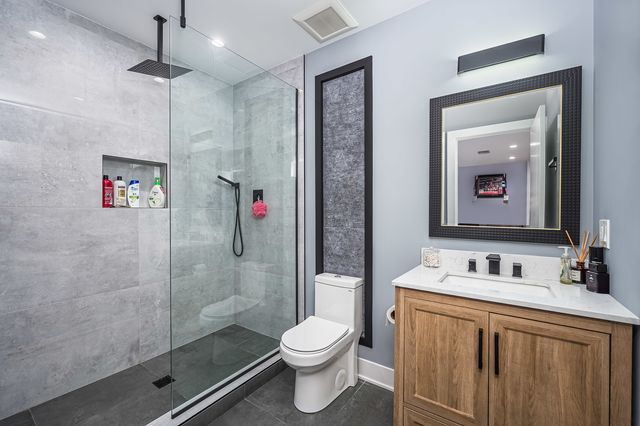 101 N Schoenbeck Road, Prospect Heights, IL 60070