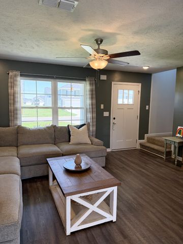 481 Mimosa Dr, Decherd, TN 37324