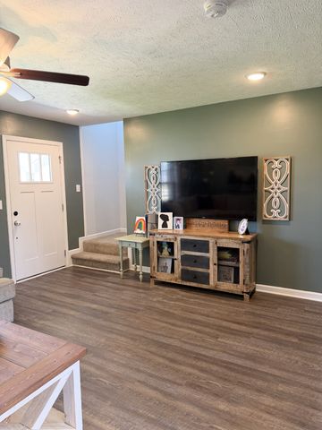 481 Mimosa Dr, Decherd, TN 37324