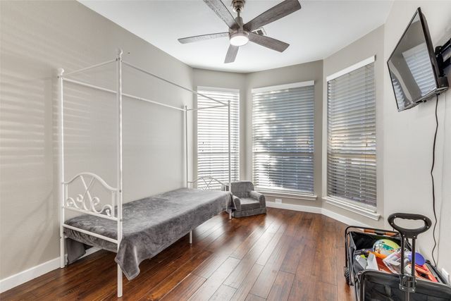 5812 Minnow Drive, Fort Worth, TX 76179