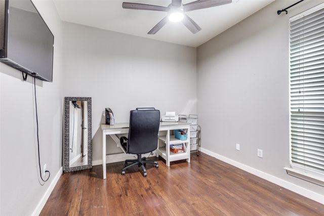 5812 Minnow Drive, Fort Worth, TX 76179