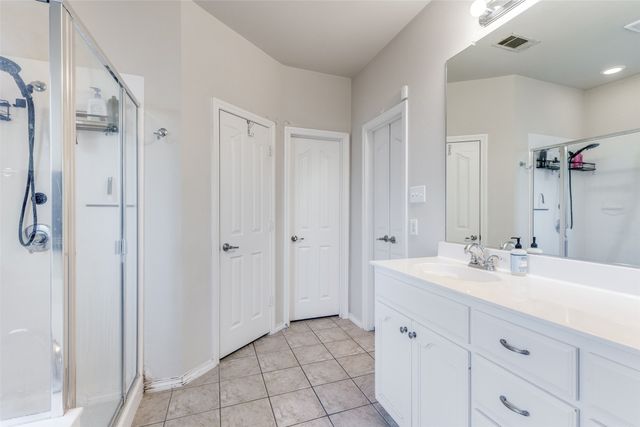 5812 Minnow Drive, Fort Worth, TX 76179