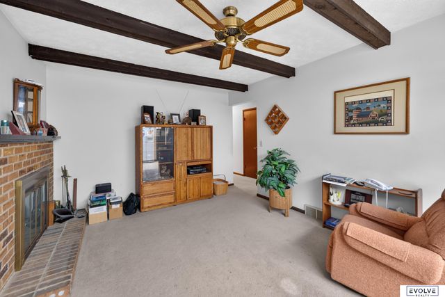 5064 S 106th Avenue, Omaha, NE 68127
