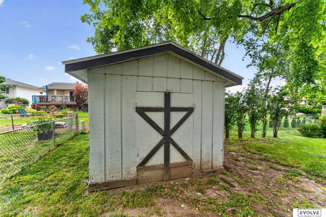 5064 S 106th Avenue, Omaha, NE 68127