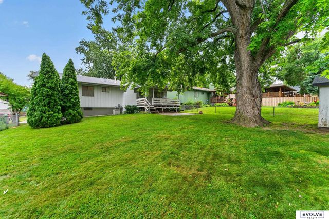 5064 S 106th Avenue, Omaha, NE 68127