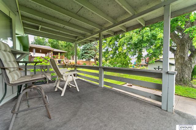 5064 S 106th Avenue, Omaha, NE 68127