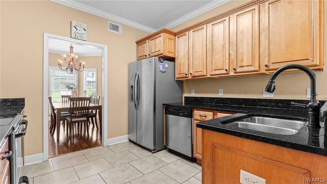 6825 ABBEY TRACE, Cottondale, AL 35453