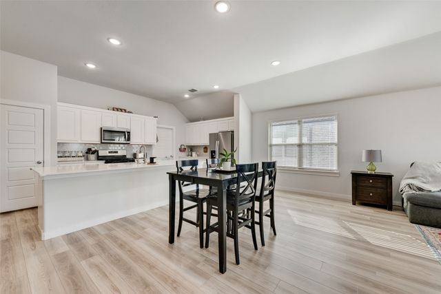 209 Little Bridge Drive, Lavon, TX 75166