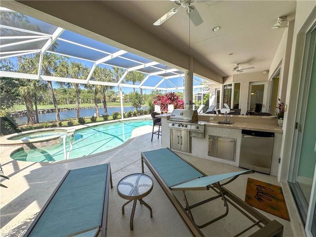 8229 Allendale CT, Naples, FL 34120