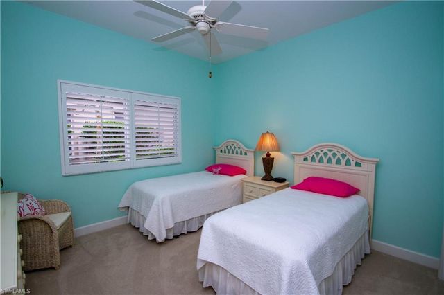 8229 Allendale CT, Naples, FL 34120