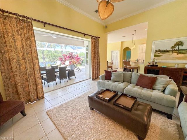 8229 Allendale CT, Naples, FL 34120