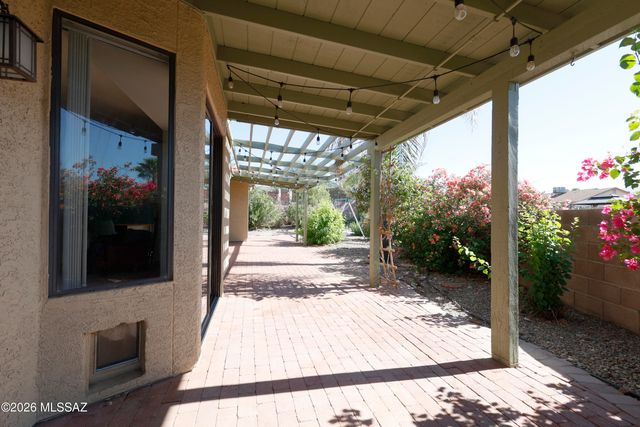 5327 W Swallow Drive, Tucson, AZ 85742