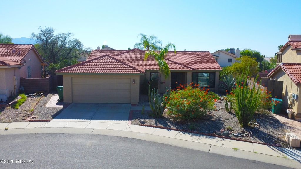 5327 W Swallow Drive, Tucson, AZ 85742