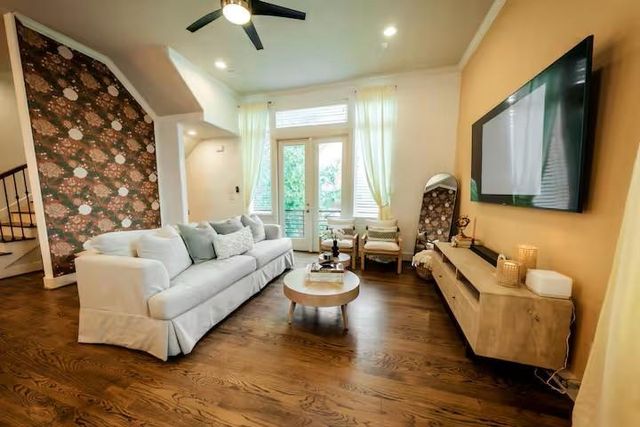 3203 Baron Street, Houston, TX 77020