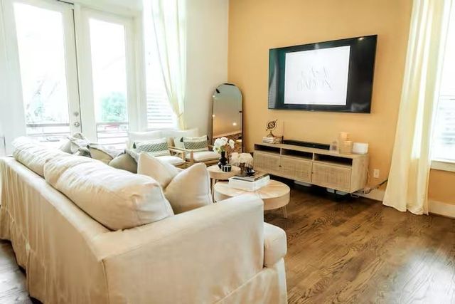 3203 Baron Street, Houston, TX 77020